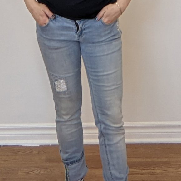 Desigual Exotic Jeans 28 S Skinny Light Blue with Gold Lace Detailing - Picture 10 of 10